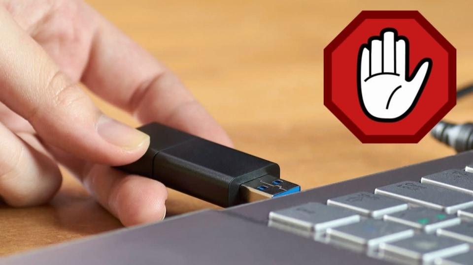 Jak je to s odpojováním USB flashky od počítače?